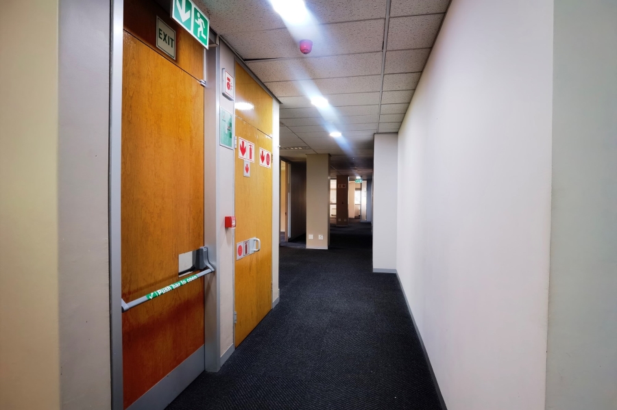 To Let commercial Property for Rent in Mowbray Western Cape